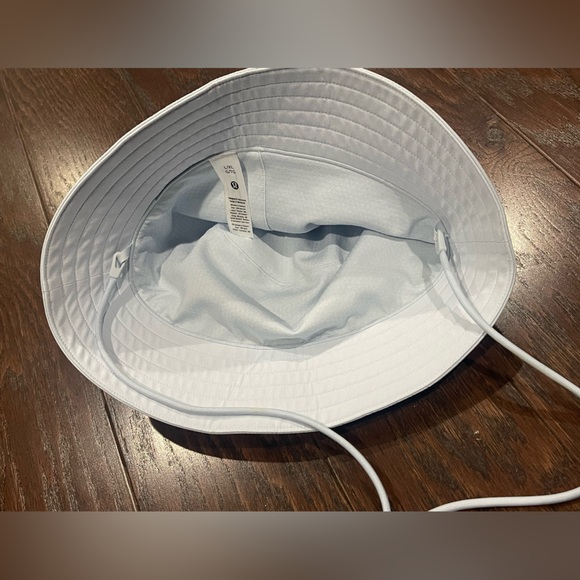 Lululemon Nylon Bucket  Hat Cinchable Baby Blue Size L/XL NEW main image 6